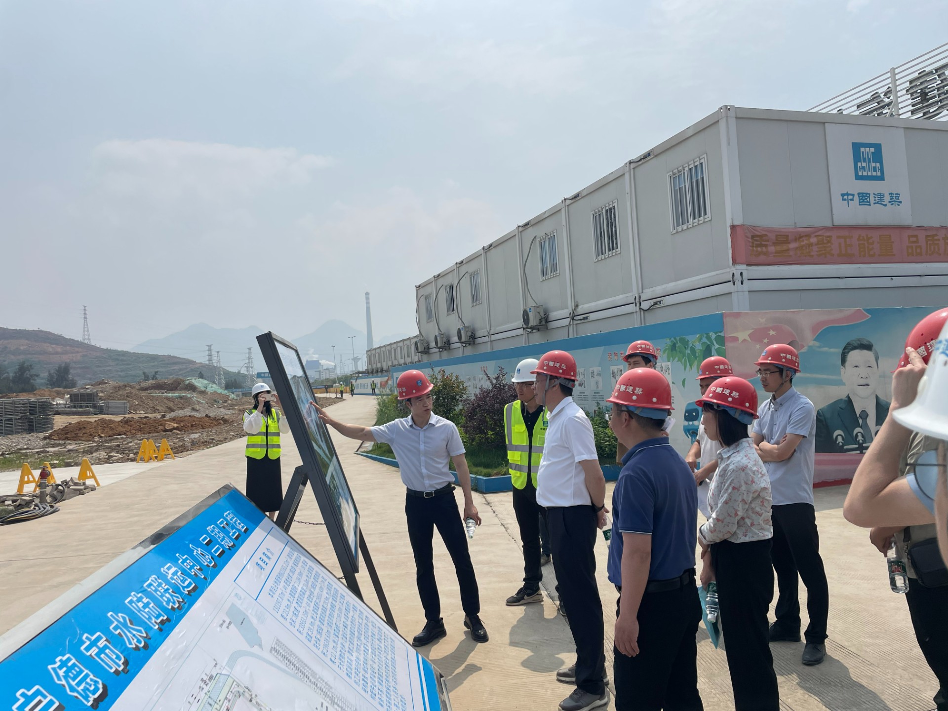 2024-5-9市交投集團領(lǐng)導深入市交投物流集團重點(diǎn)項目現場(chǎng)調研指導工作，姜軒緯拍攝1.jpg